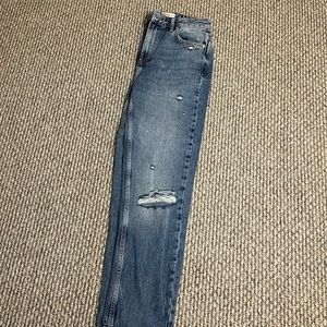 Free people jeans with rips